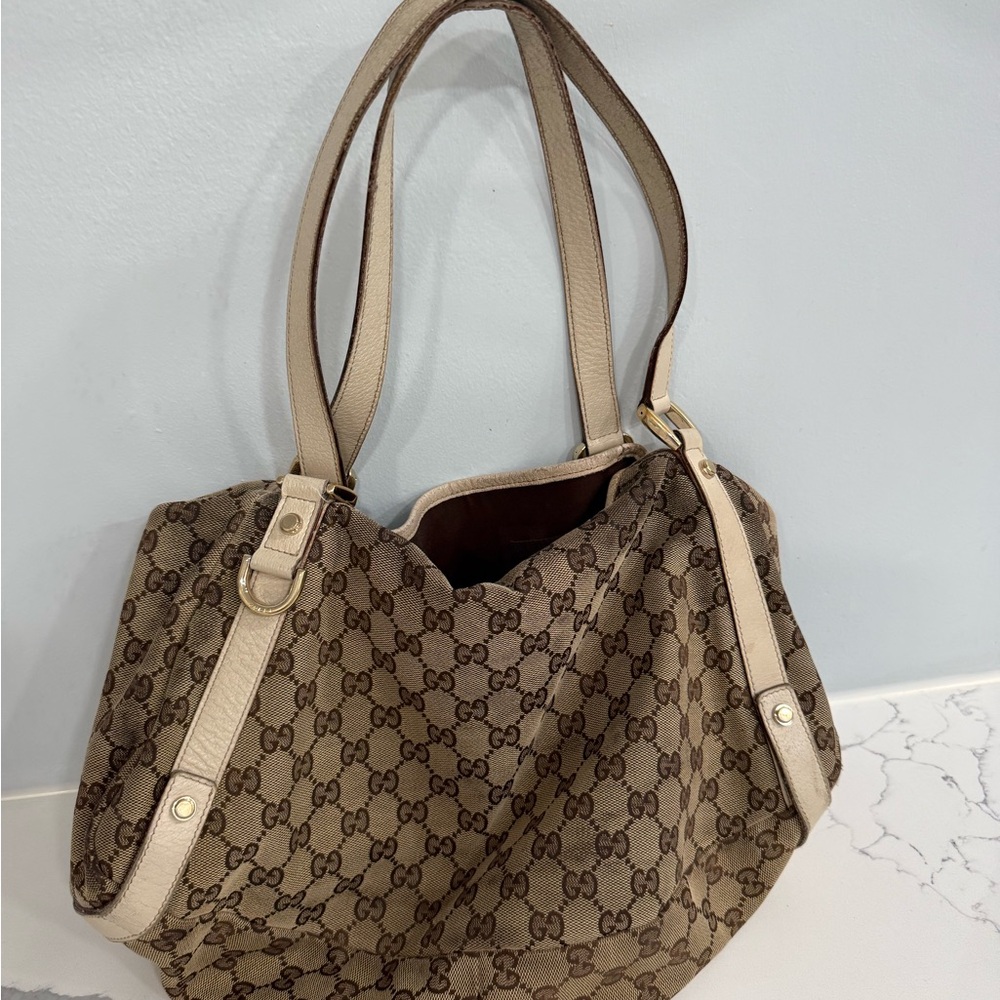 Gucci Tan Shoulder Bag with Monogram Canvas